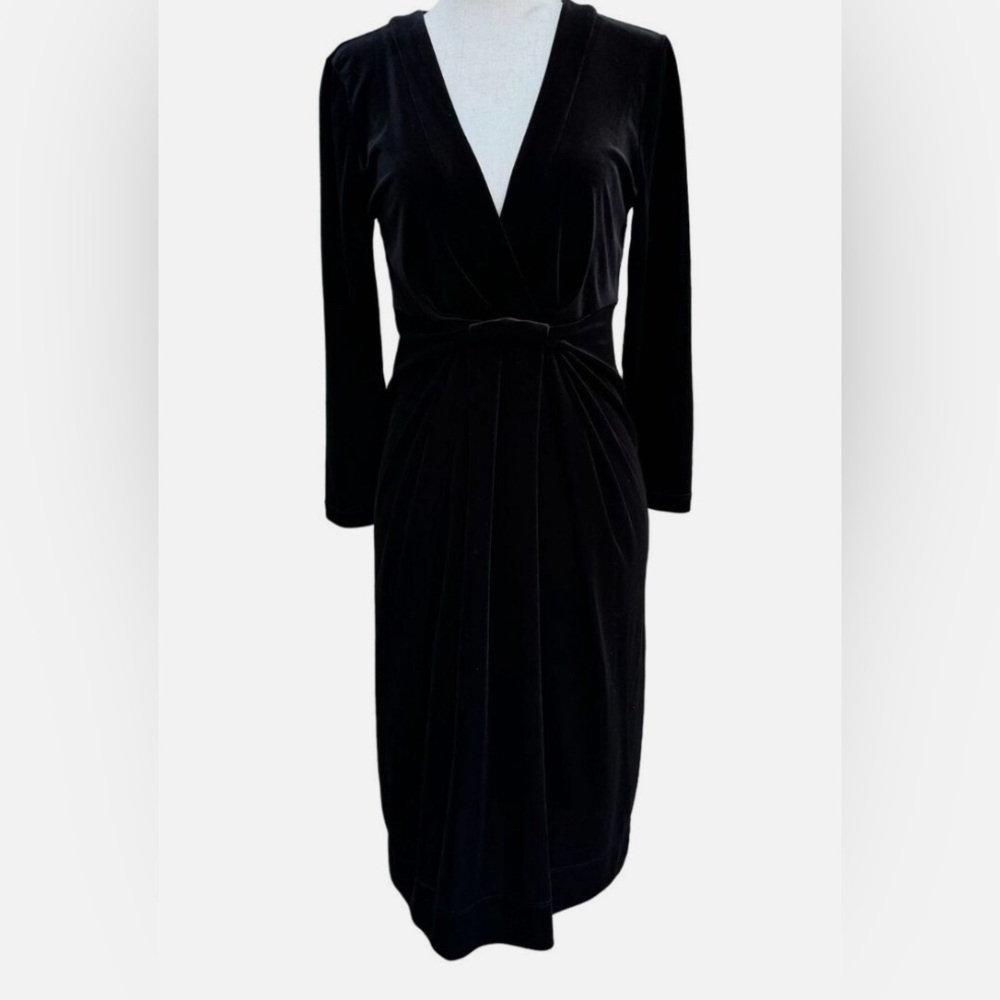 BCBGMAXAZRIA Womens Black
Velvet Twist Wrap Waist, Sz Medium